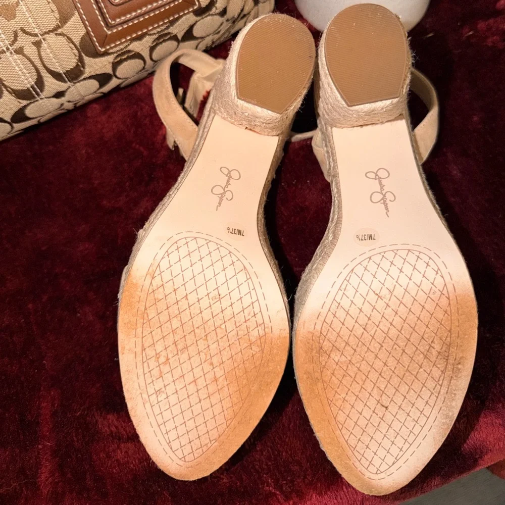 Jessica Simpson Beige Symia Wedges